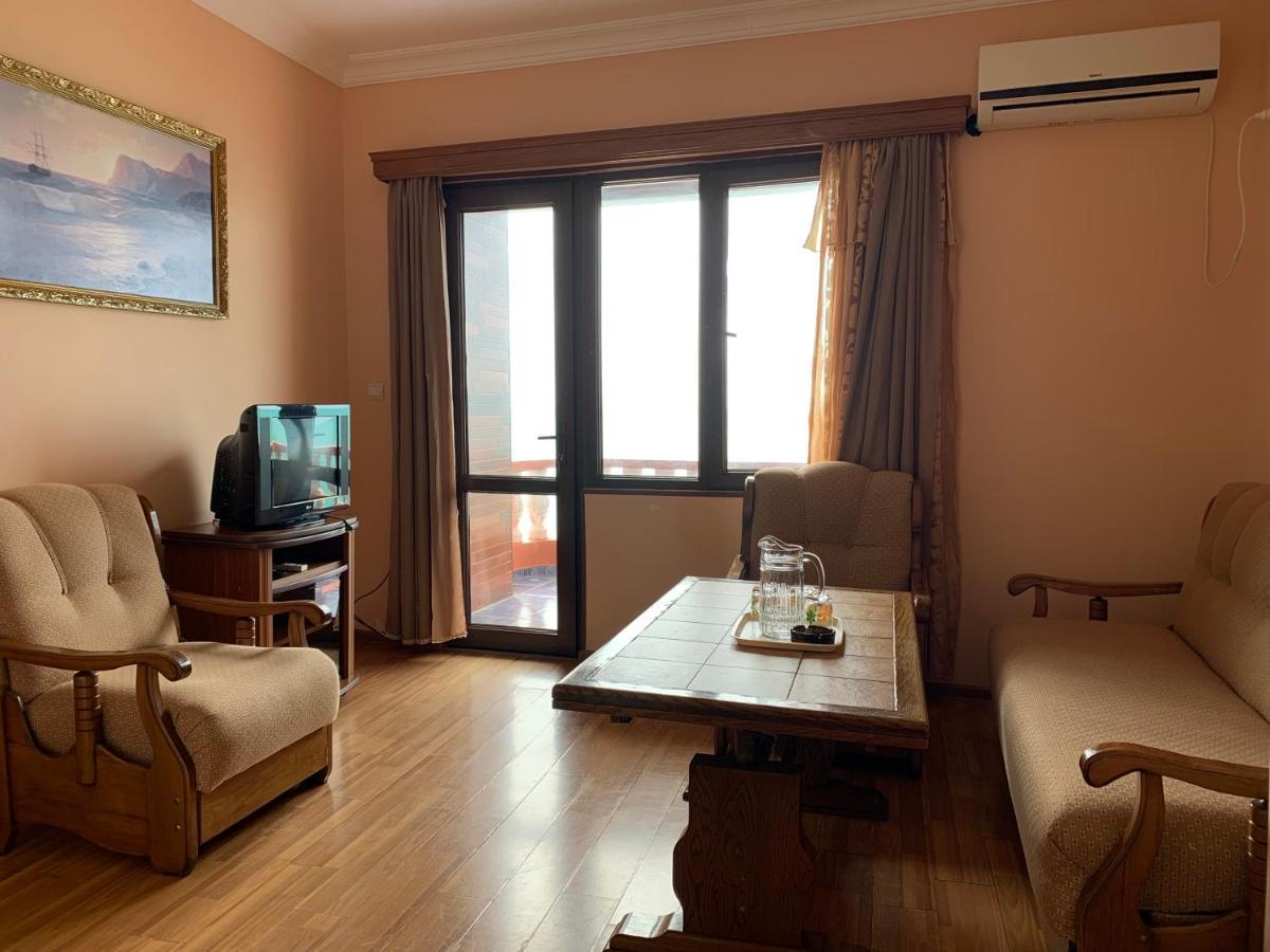 Guest House Rusalka Kobuleti Exterior photo